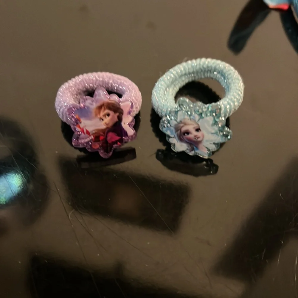Girls accessories Frozen 2 headbands, 1 clip, 2 bows and 2 ties